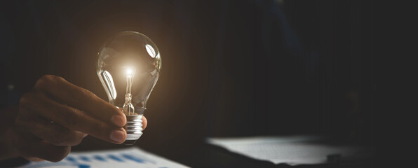 乒乓球正手平击发球的要点是什么？