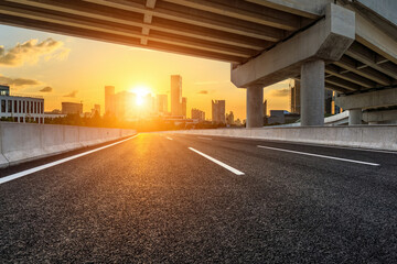 乒乓球发球技巧